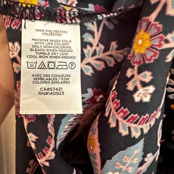 Loft Garden Pintuck Tunic Blouse Popover Top Sz Small Boho Floral Paisley - Picture 7 of 8